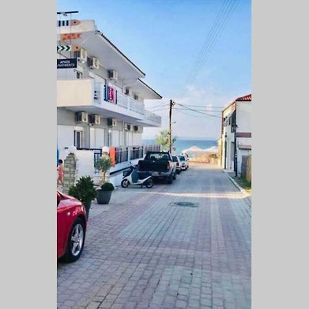 Polychrono New 2 Bedroom Apt. Just By The Sea! Exterior foto