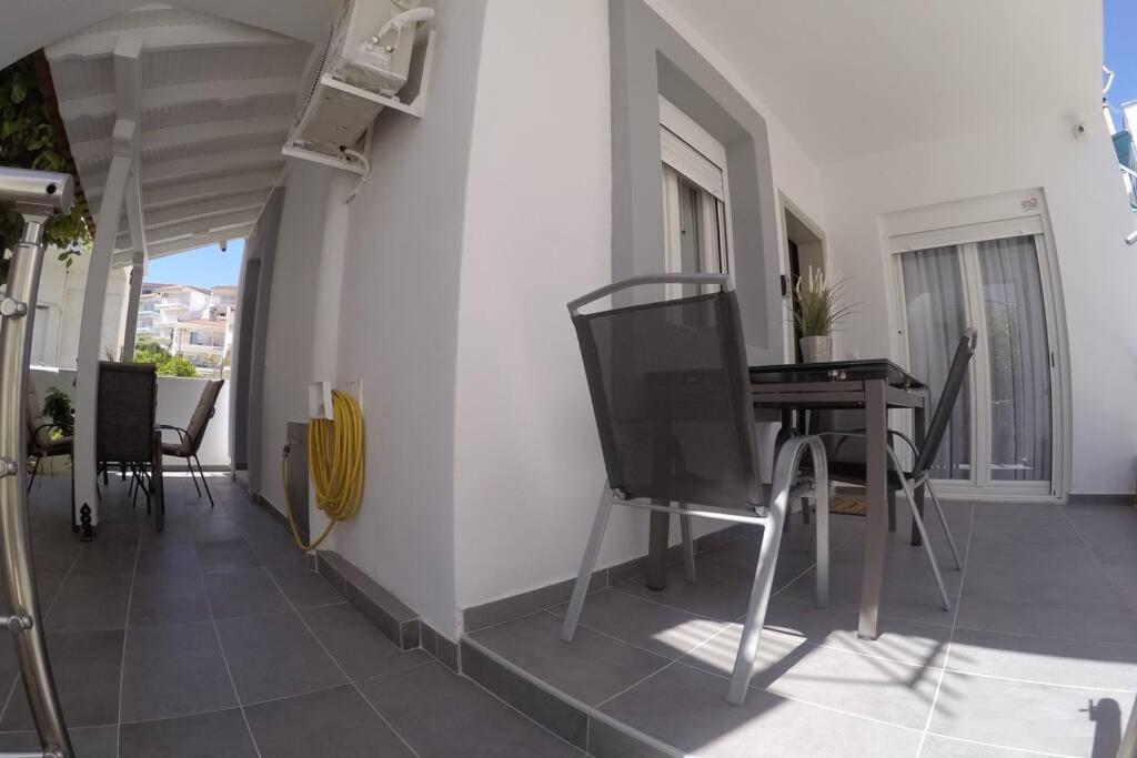 Polychrono New 2 Bedroom Apt. Just By The Sea! Exterior foto